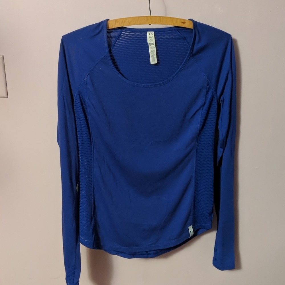 Long-sleeve UA Heat Gear running shirt